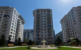 Ultimate Living Experience - Modern Accommodation & Free Parking Near Romexpo